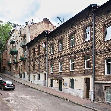 Gallery Art Apartment Lviv Exterior photo
