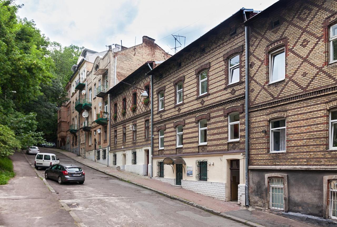 Gallery Art Apartment Lviv Exterior photo